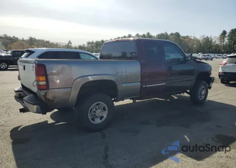 2001 Chevrolet Silverado K2500 Heavy Duty из США, поврежденный, VIN 1GCHK29U81E185336